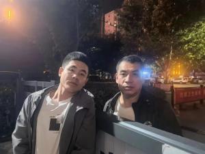 市文旅集團(tuán)一線戰(zhàn)“疫”之：古有木蘭替父從軍，今有老翁代子抗“疫”——集團(tuán)員工父子王小強(qiáng)、王浩的抗“疫”故事